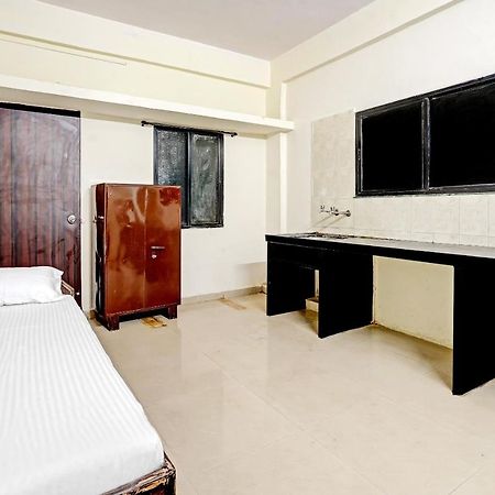 Amba Executive An Apartment Hotel Mundhva Exterior foto