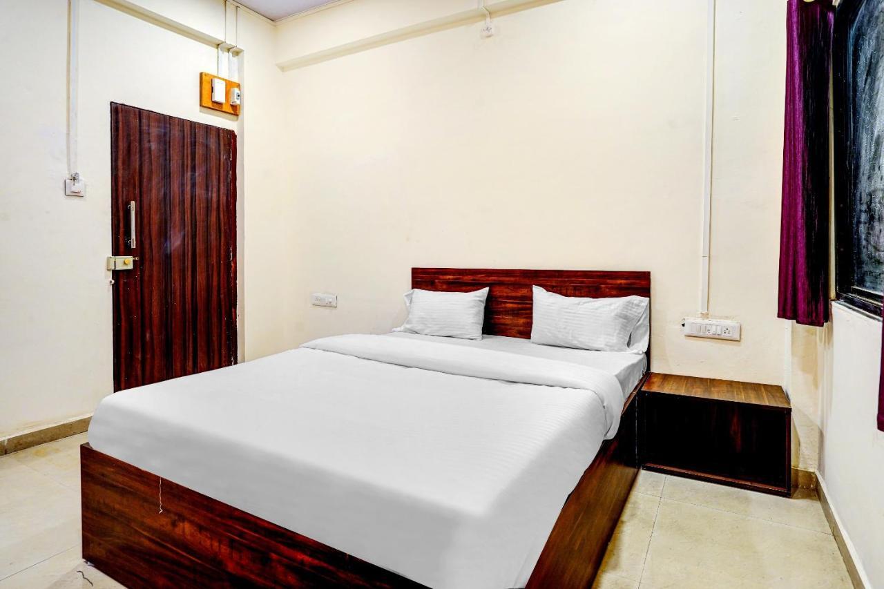 Amba Executive An Apartment Hotel Mundhva Exterior foto