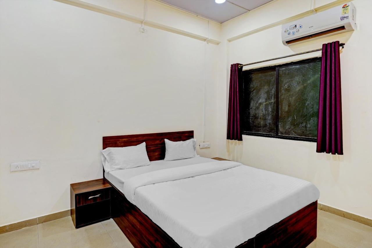 Amba Executive An Apartment Hotel Mundhva Exterior foto