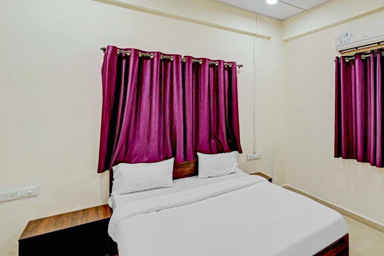 Amba Executive An Apartment Hotel Mundhva Exterior foto